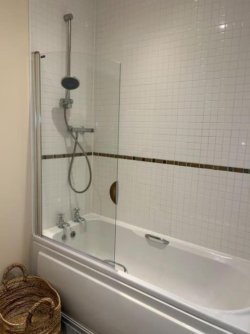 Central Birmingham City Apartment -Smart Tv - Free Parking Onsite Eksteriør bilde